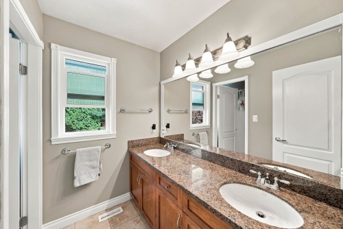 23887 62 Avenue, Langley, BC 
