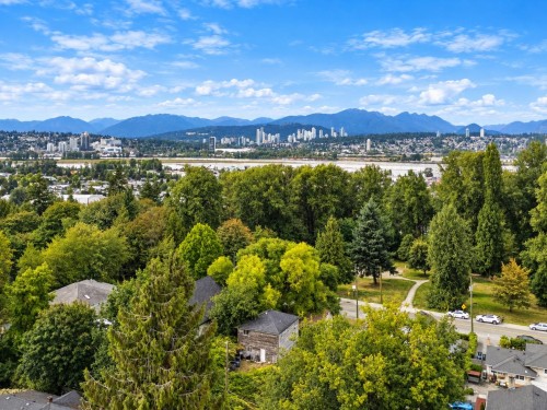 13090 111 Avenue, Surrey, BC 