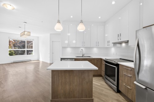 218-20829 77A Avenue, Langley, BC 