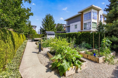 218-20829 77A Avenue, Langley, BC 