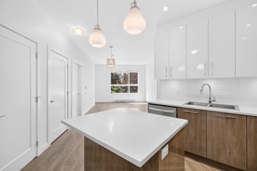 218-20829 77A Avenue, Langley, BC 