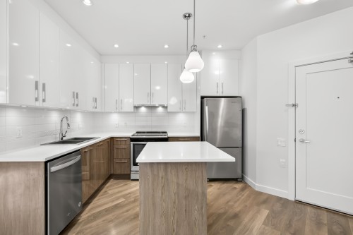 218-20829 77A Avenue, Langley, BC 