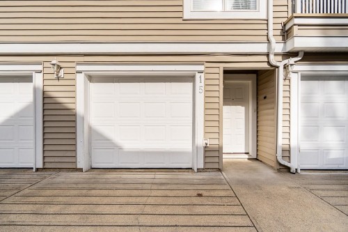 15-8968 208 Street, Langley, BC 