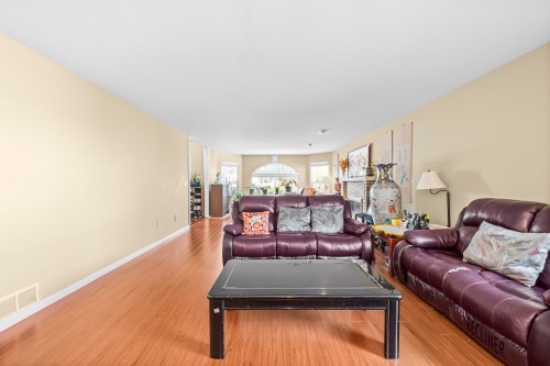 6012 124 Street, Surrey, BC 
