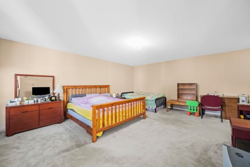 6012 124 Street, Surrey, BC 