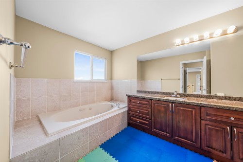 6012 124 Street, Surrey, BC 