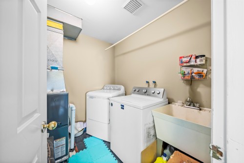 6012 124 Street, Surrey, BC 