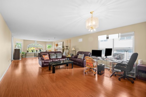 6012 124 Street, Surrey, BC 