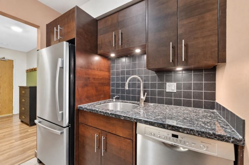 307-5906 176A Street, Surrey, BC 