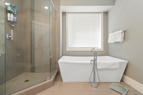 35576 Goodbrand Drive, Abbotsford, BC 