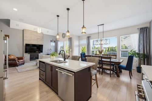 27515 27A Avenue, Langley, BC 