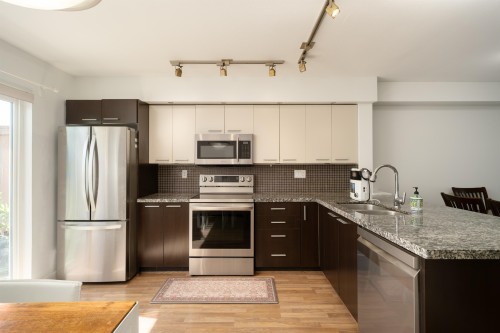 27-19448 68 Avenue, Surrey, BC 