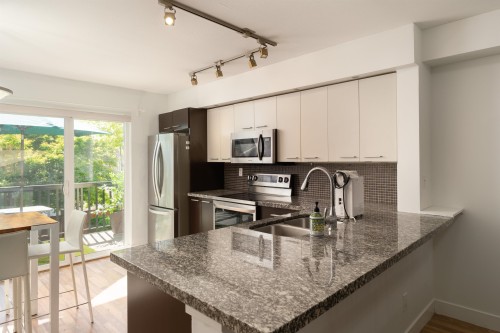 27-19448 68 Avenue, Surrey, BC 