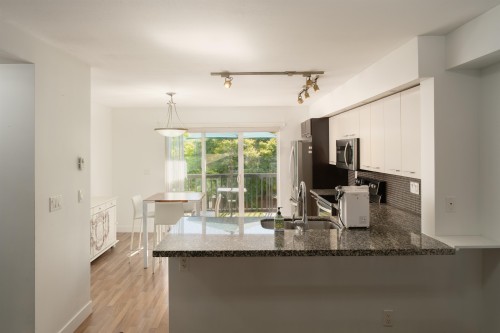 27-19448 68 Avenue, Surrey, BC 