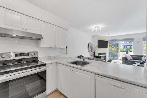 315-7505 138 Street, Surrey, BC 