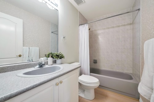 20711 90A Avenue, Langley, BC 