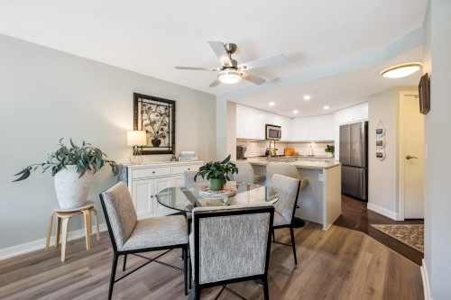 207-2950 King George Boulevard, Surrey, BC 