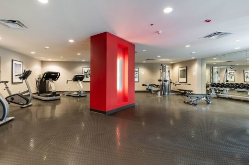 207-2950 King George Boulevard, Surrey, BC 