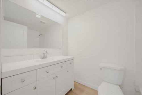 107-15020 North Bluff Road, White Rock, BC 