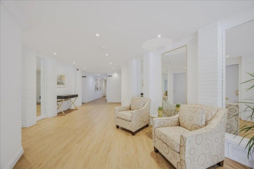 107-15020 North Bluff Road, White Rock, BC 