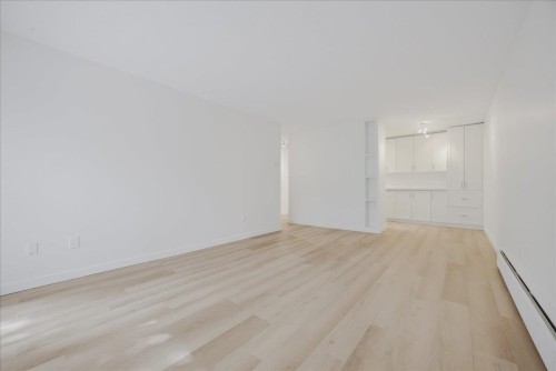 107-15020 North Bluff Road, White Rock, BC 
