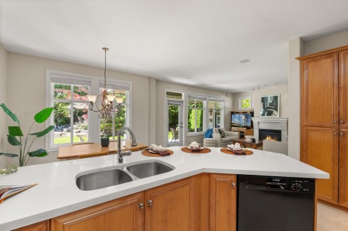 9-15715 34 Avenue, Surrey, BC 