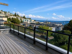 14878 Buena Vista Avenue White Rock, BC V4B 1X4