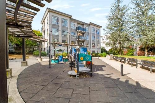 523-13733 107A Avenue, Surrey, BC 