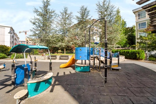 523-13733 107A Avenue, Surrey, BC 