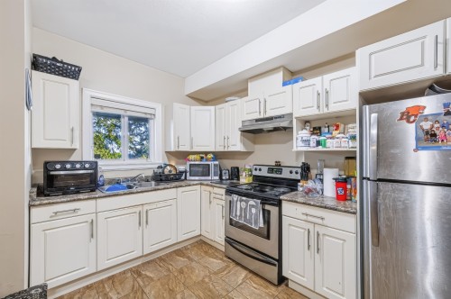 35708 Zanatta Place, Abbotsford, BC 