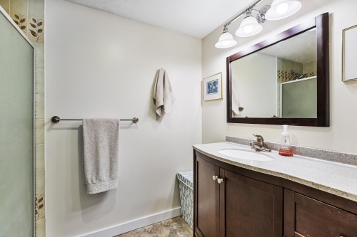 204-1458 Blackwood Street, White Rock, BC 