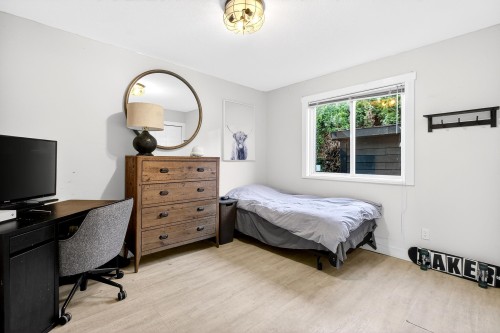 1065 King George Boulevard, Surrey, BC 