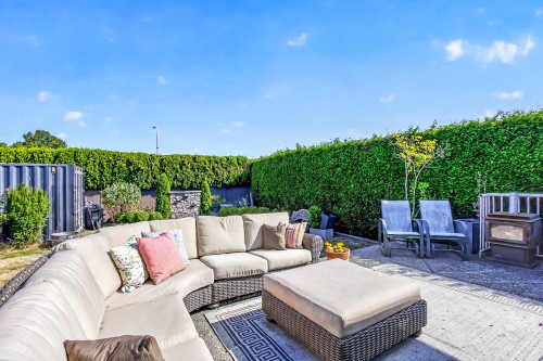1065 King George Boulevard, Surrey, BC 
