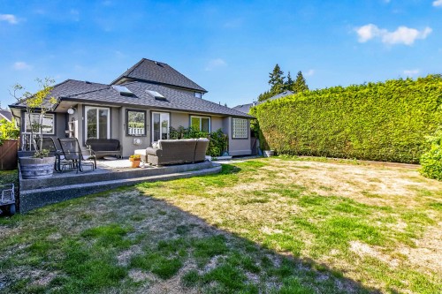 1065 King George Boulevard, Surrey, BC 