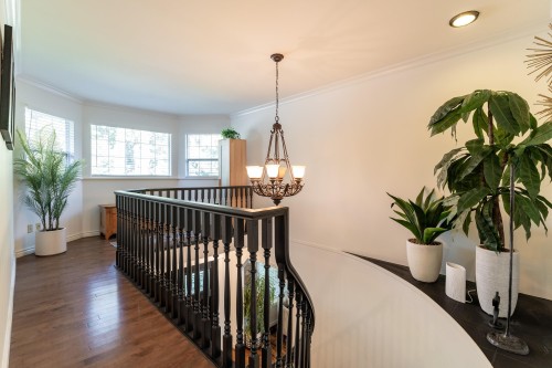 19118 86 Avenue, Surrey, BC 