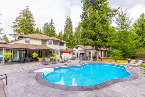 19118 86 Avenue, Surrey, BC 