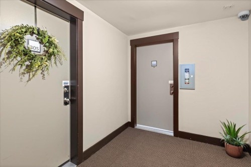 304-14960 102A Avenue, Surrey, BC 