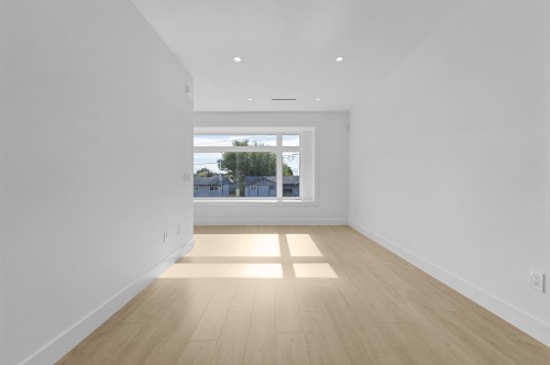 101-5840 179 Street, Surrey, BC 