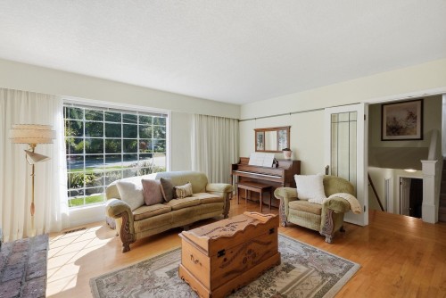 10461 Main Street, Delta, BC 