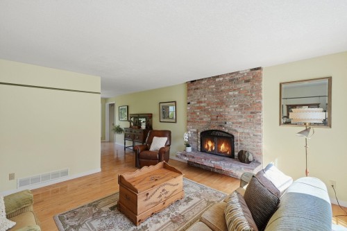 10461 Main Street, Delta, BC 