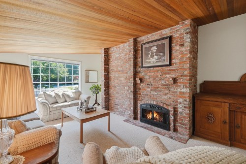 10461 Main Street, Delta, BC 