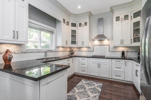 17863 71A Avenue, Surrey, BC 