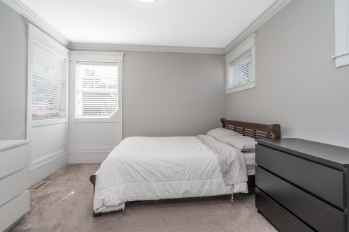 17863 71A Avenue, Surrey, BC 