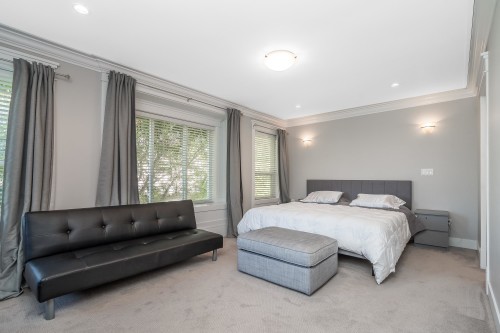 17863 71A Avenue, Surrey, BC 