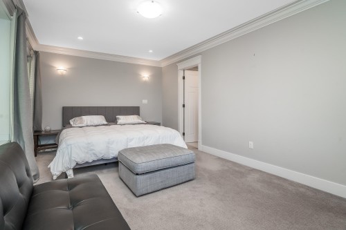 17863 71A Avenue, Surrey, BC 