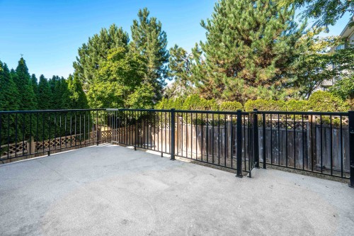 17863 71A Avenue, Surrey, BC 
