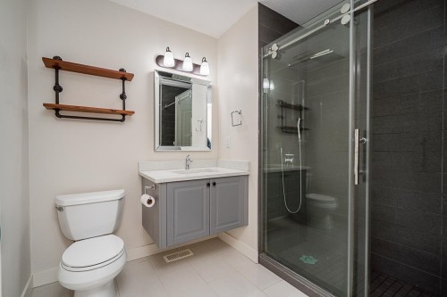 9290 203B Street, Langley, BC 