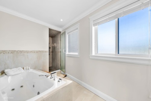 14185 74 Avenue, Surrey, BC 