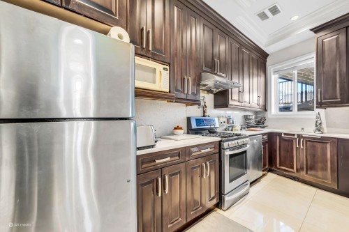 14185 74 Avenue, Surrey, BC 
