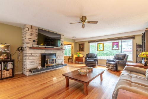 13221 112B Avenue, Surrey, BC 